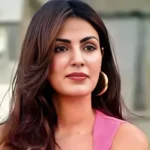 Rhea Chakraborty gets relief from CBI as HC suspends LOC Notice | Bollywood | INFORMEIA