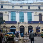 State Bank of India Chandni Chowk branch in Old Delhi, generated from a real photo by Pinakpani, Wikimedia Commons, CC BY-SA 4.0.