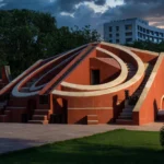 Jantar Mantar, Delhi. Photo: Alessio / Wikimedia Commons (AI composite)
