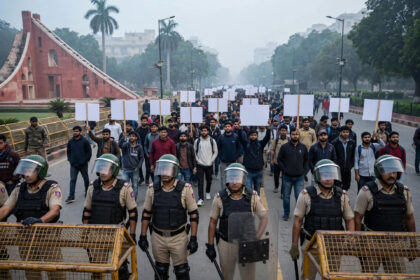 Jantar Mantar protest against Chief Election Commissioner