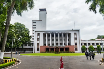 IIT Kharagpur main building. Reference photo: Bubai Manna / Wikimedia Commons (CC BY-SA 4.0); AI-generated editorial image grounded in the real photo.