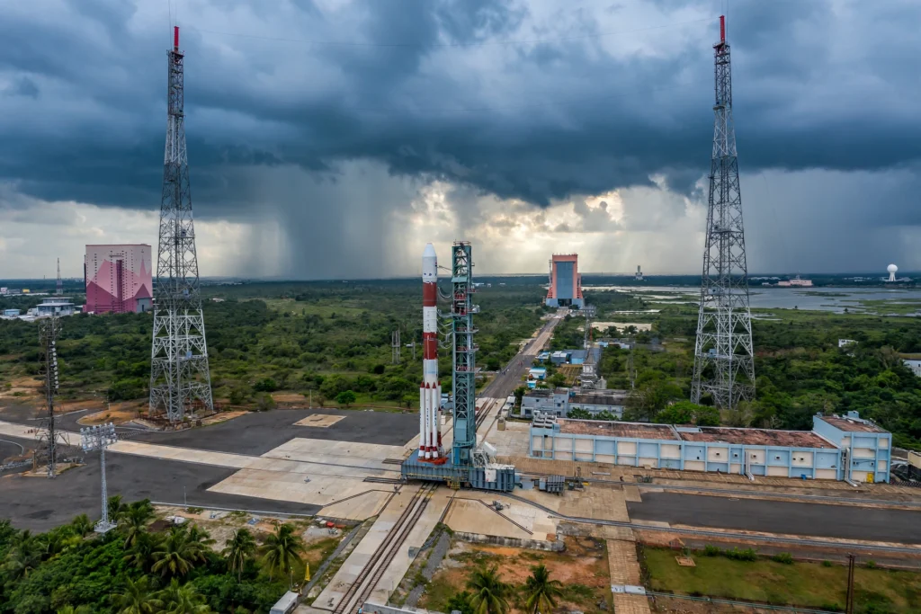 Rocket launch at Sriharikota spaceport, ISRO. Photo: Indian Space Research Organisation / Wikimedia Commons