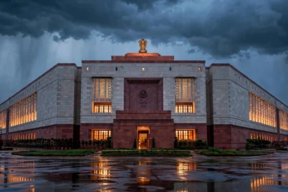 New Parliament Building, New Delhi. (Photo: Ministry of Parliamentary Affairs / Wikimedia Commons, background composite)