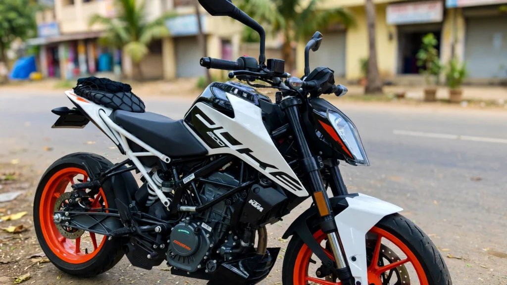 Front view of the updated KTM 200 Duke showing its headlight, TFT display and front disc brake.