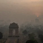 India Gate in smog